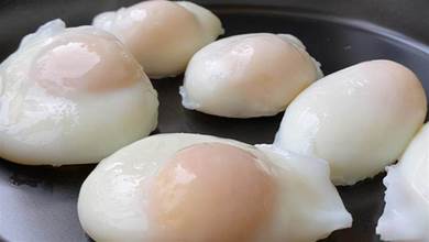 煮荷包蛋其實很簡答，學會一個小技巧，個個圓潤完整，不散不爛