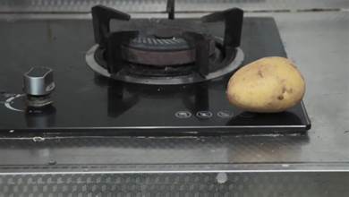 把馬鈴薯放在灶台旁，作用真厲害，解決家家戶戶大難題，早知道早受益