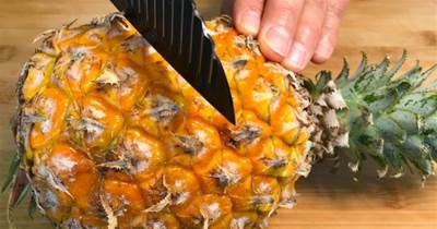 原來切菠蘿還可以這麼簡單，不削皮不挖眼，省時又省力，還不臟手