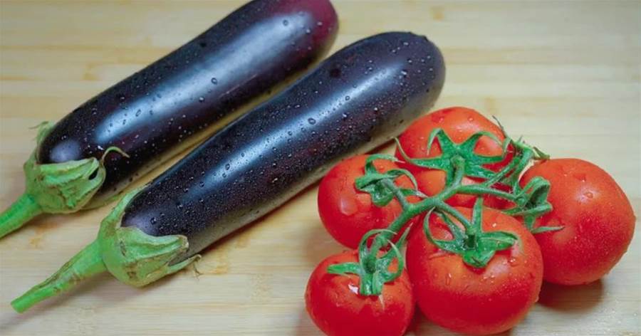 茄子加西紅柿原來這麼好吃，學會這個做法，出鍋香又下飯